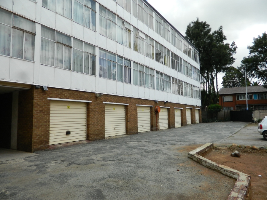2 Bedroom Property for Sale in Germiston South Gauteng