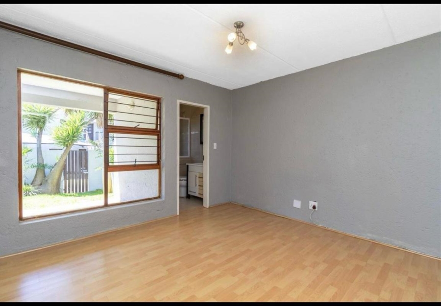 To Let 2 Bedroom Property for Rent in Paulshof Gauteng