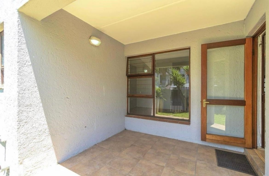 To Let 2 Bedroom Property for Rent in Paulshof Gauteng