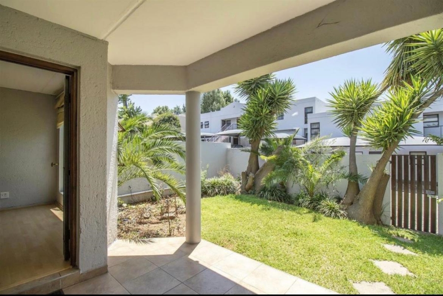 To Let 2 Bedroom Property for Rent in Paulshof Gauteng