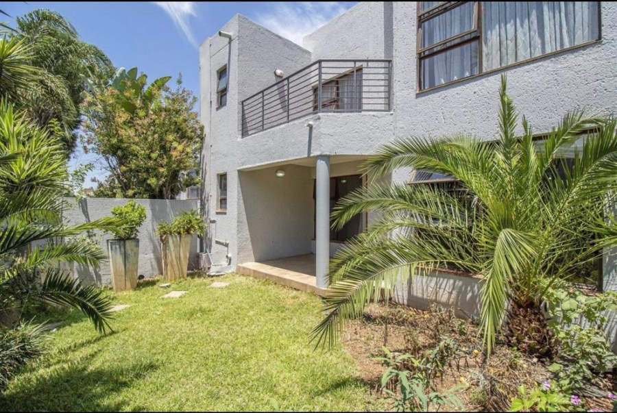 To Let 2 Bedroom Property for Rent in Paulshof Gauteng