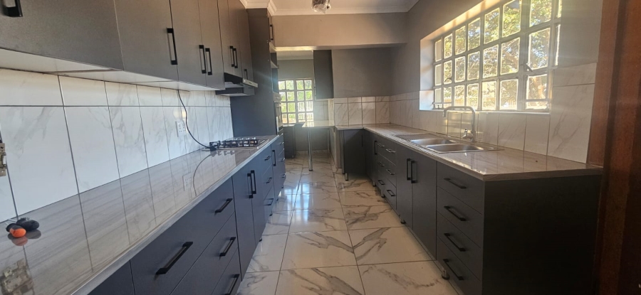 To Let 3 Bedroom Property for Rent in Birchleigh Gauteng