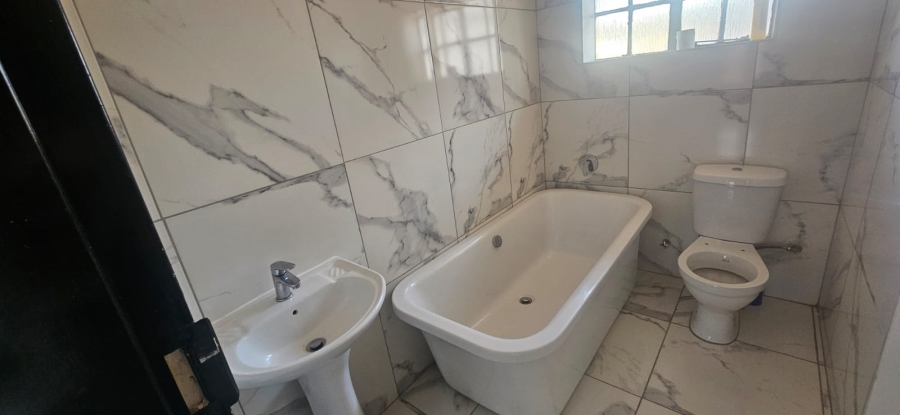 To Let 3 Bedroom Property for Rent in Birchleigh Gauteng