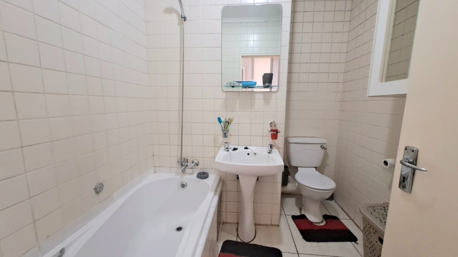 2 Bedroom Property for Sale in Three Rivers Gauteng