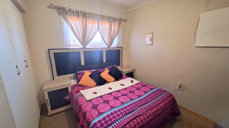 2 Bedroom Property for Sale in Three Rivers Gauteng