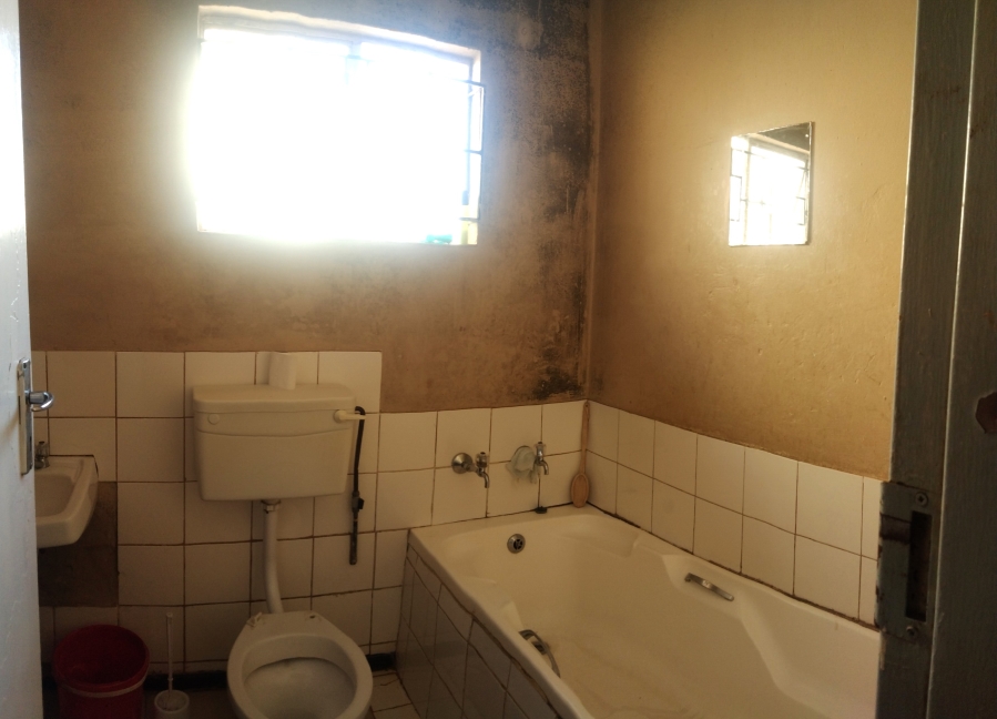 5 Bedroom Property for Sale in Villa Liza Gauteng