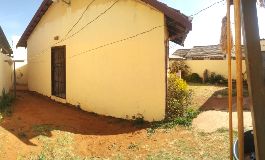 5 Bedroom Property for Sale in Villa Liza Gauteng