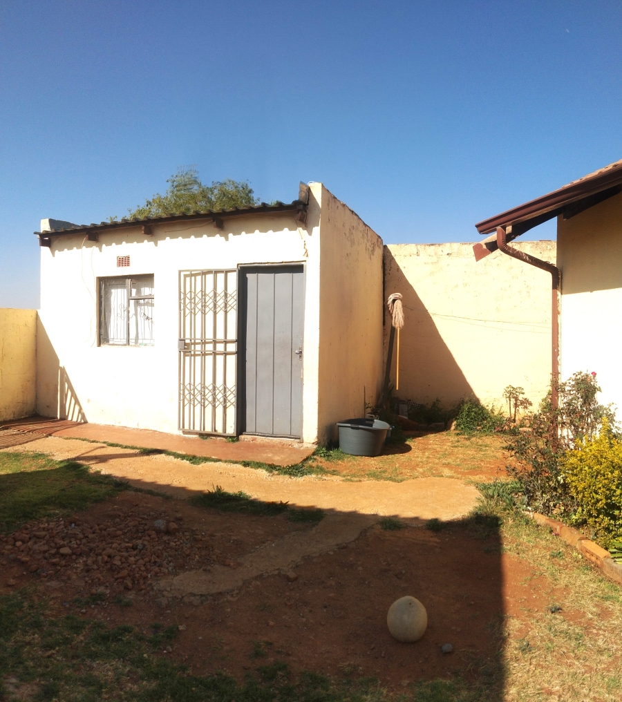 5 Bedroom Property for Sale in Villa Liza Gauteng