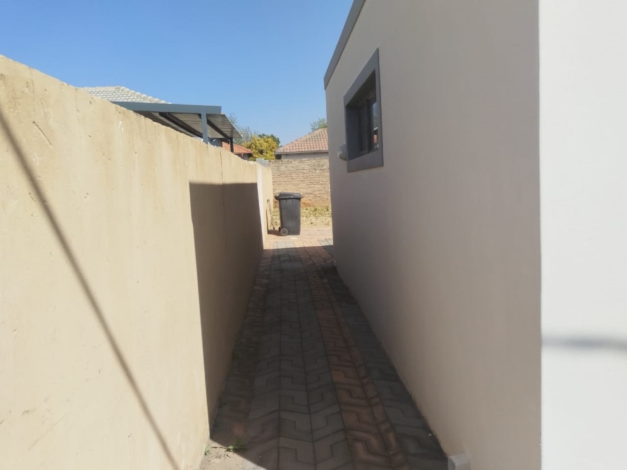 3 Bedroom Property for Sale in Cosmo City Gauteng