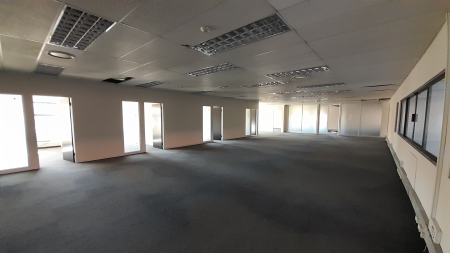 To Let commercial Property for Rent in Randjespark Gauteng