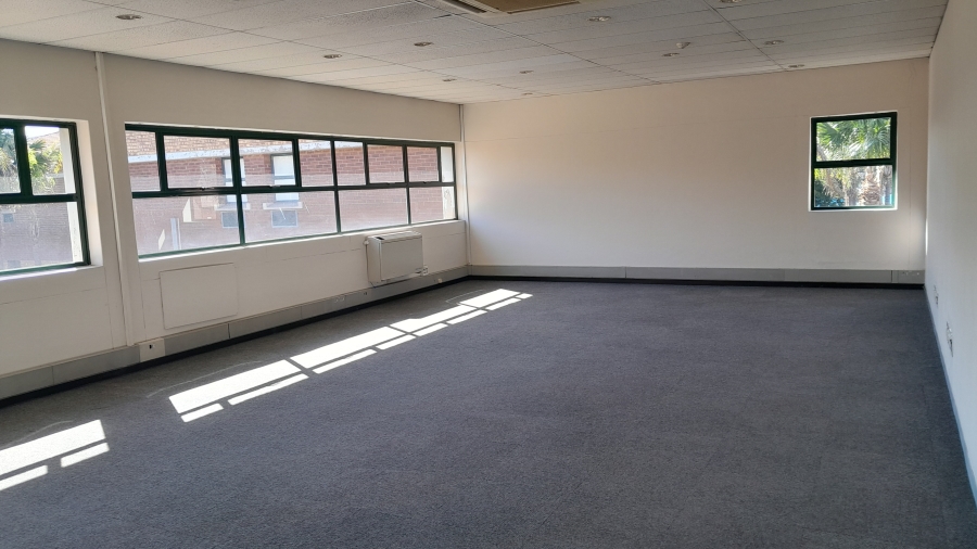 To Let commercial Property for Rent in Randjespark Gauteng