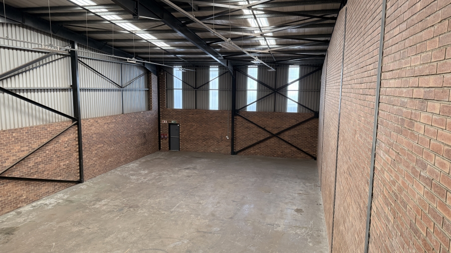 To Let commercial Property for Rent in Clayville Gauteng