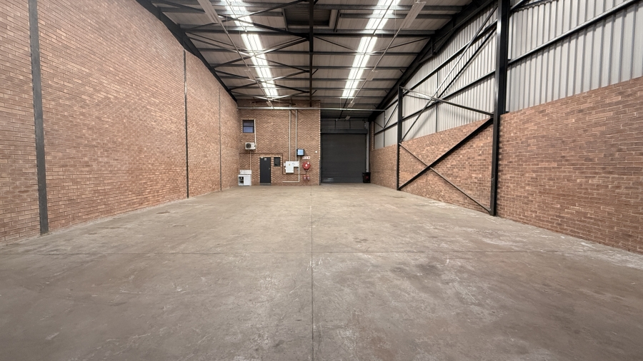 To Let commercial Property for Rent in Clayville Gauteng