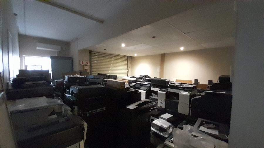 To Let commercial Property for Rent in Halfway Gardens Gauteng