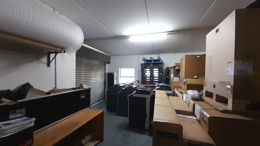 To Let commercial Property for Rent in Halfway Gardens Gauteng