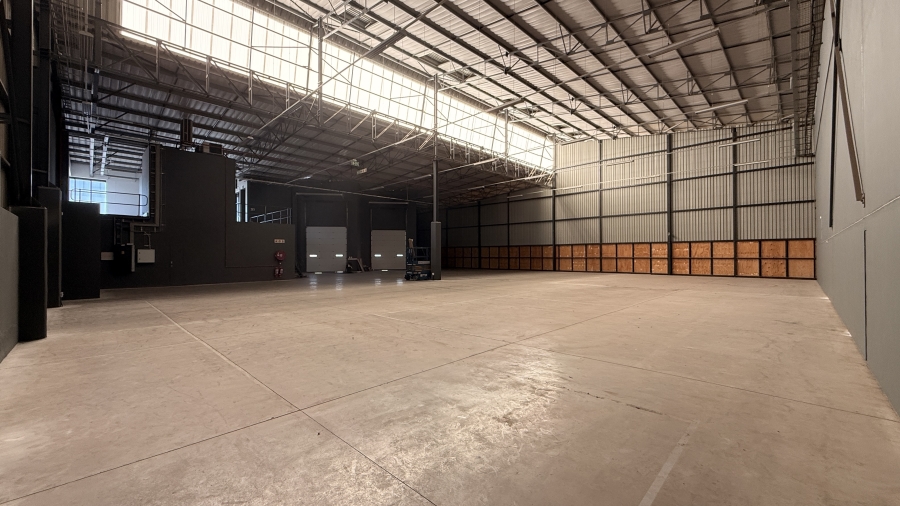 To Let commercial Property for Rent in Louwlardia Gauteng