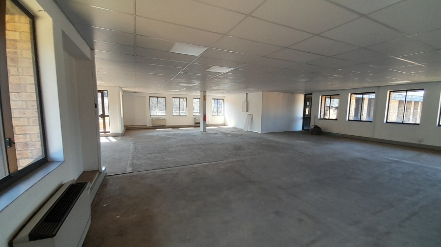 To Let commercial Property for Rent in Vorna Valley Gauteng