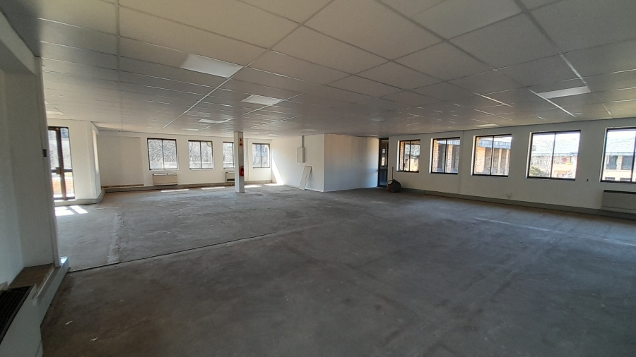 To Let commercial Property for Rent in Vorna Valley Gauteng