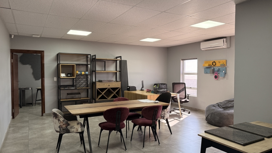Commercial Property for Sale in Knoppieslaagte Gauteng