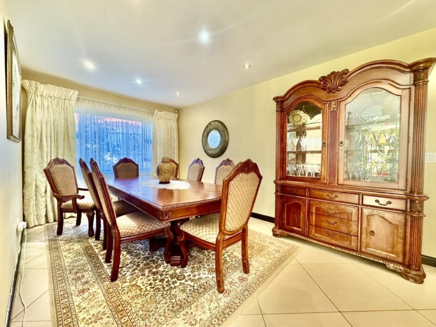 4 Bedroom Property for Sale in Aspen Hills Gauteng