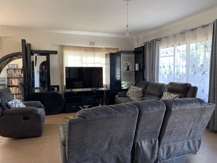 4 Bedroom Property for Sale in Westonaria Gauteng