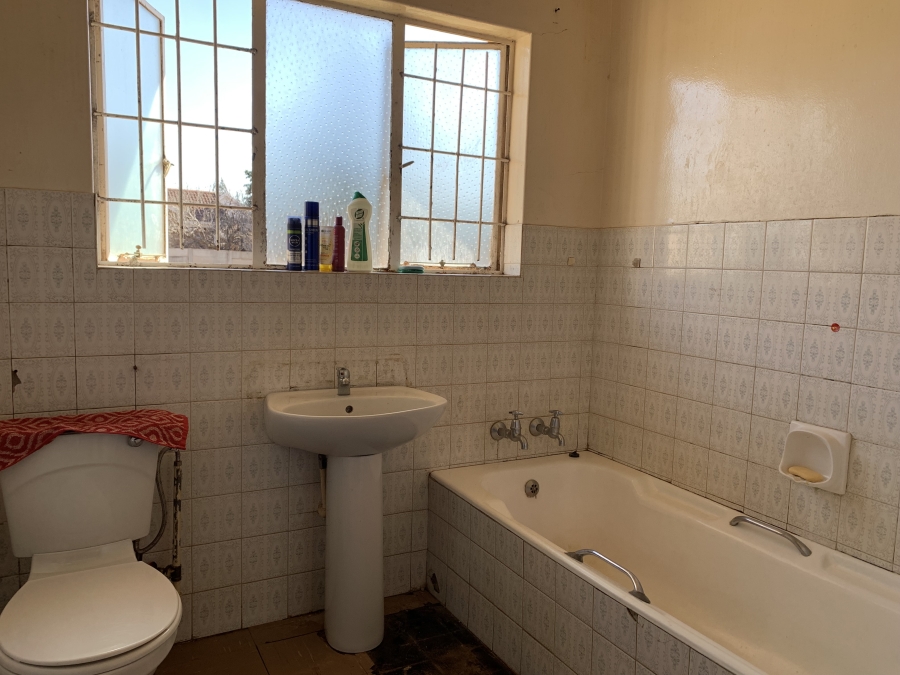 4 Bedroom Property for Sale in Westonaria Gauteng