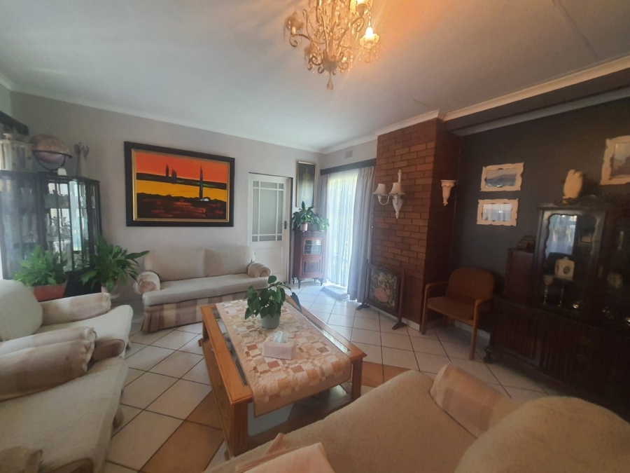3 Bedroom Property for Sale in Vanderbijlpark SE 2 Gauteng