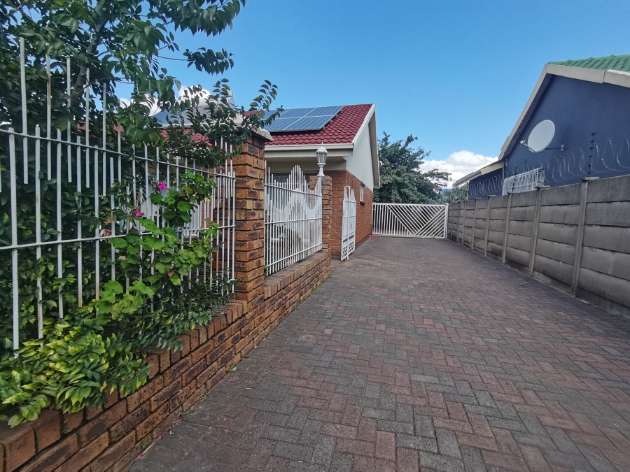 4 Bedroom Property for Sale in Vanderbijlpark SE 7 Gauteng