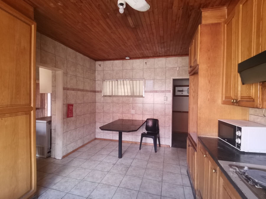 4 Bedroom Property for Sale in Vanderbijlpark SE 7 Gauteng