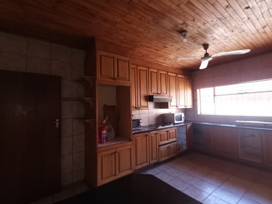 4 Bedroom Property for Sale in Vanderbijlpark SE 7 Gauteng