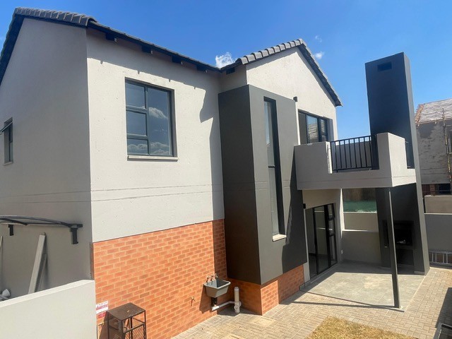 To Let 3 Bedroom Property for Rent in Equestria Gauteng