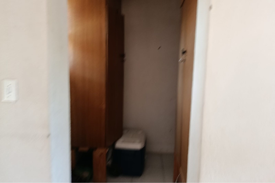 5 Bedroom Property for Sale in Mulbarton Gauteng