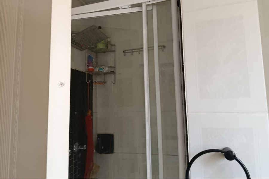 5 Bedroom Property for Sale in Mulbarton Gauteng