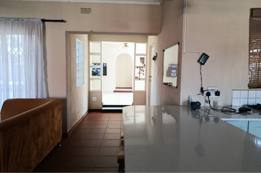5 Bedroom Property for Sale in Mulbarton Gauteng