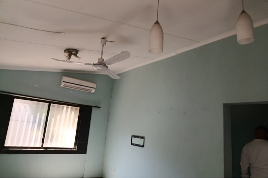 5 Bedroom Property for Sale in Mulbarton Gauteng