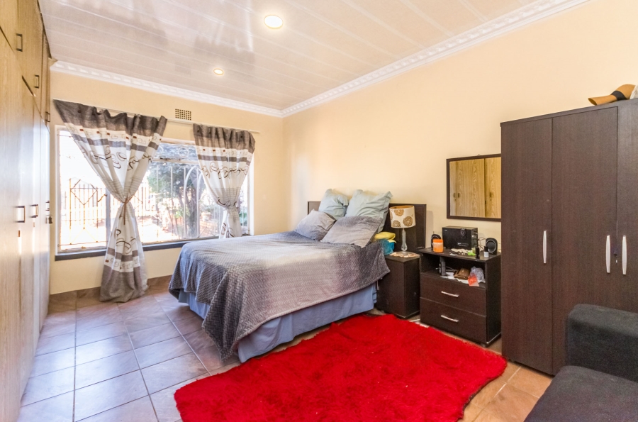 5 Bedroom Property for Sale in Krugersdorp North Gauteng