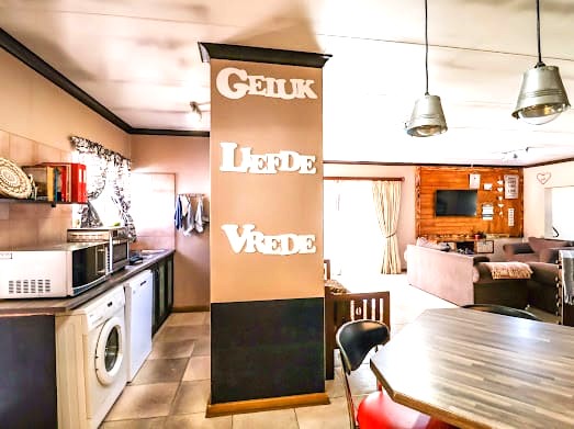 3 Bedroom Property for Sale in Zwartkop Gauteng