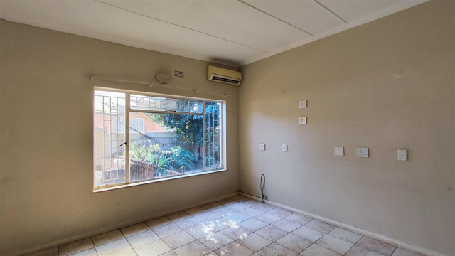 4 Bedroom Property for Sale in Verwoerdpark Gauteng