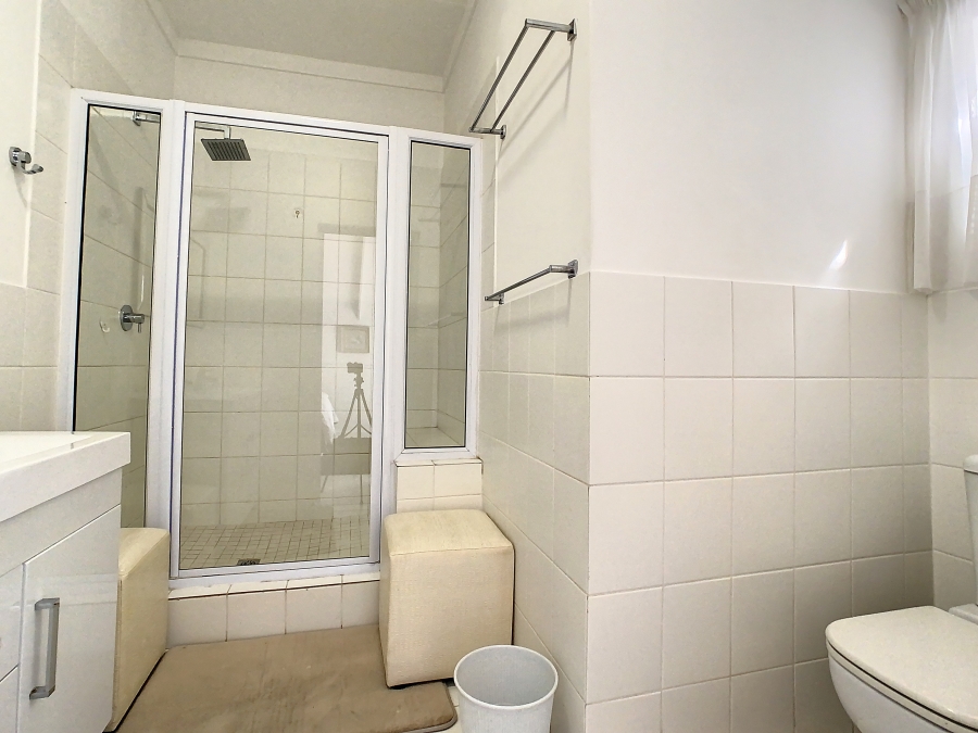5 Bedroom Property for Sale in Silver Lakes Golf Estate Gauteng