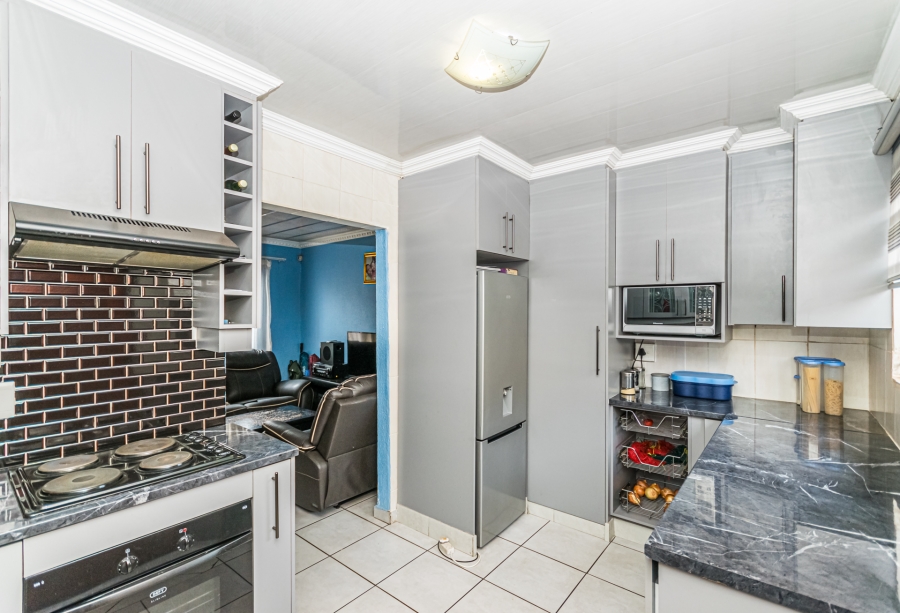 3 Bedroom Property for Sale in Protea Glen Gauteng