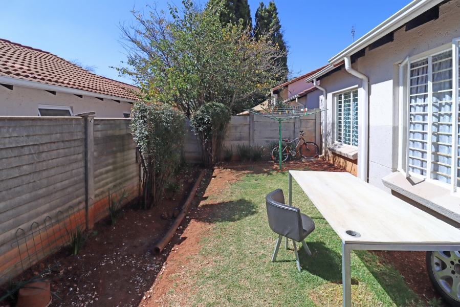 3 Bedroom Property for Sale in Weltevreden Park Gauteng