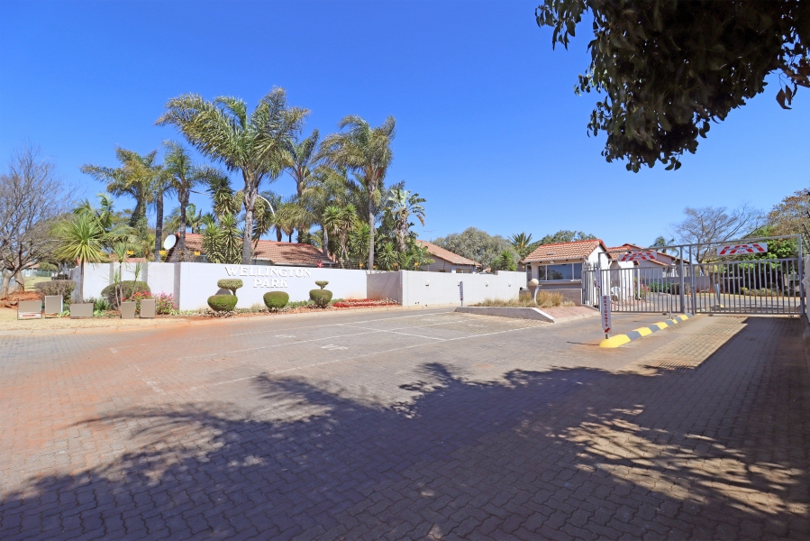 3 Bedroom Property for Sale in Weltevreden Park Gauteng