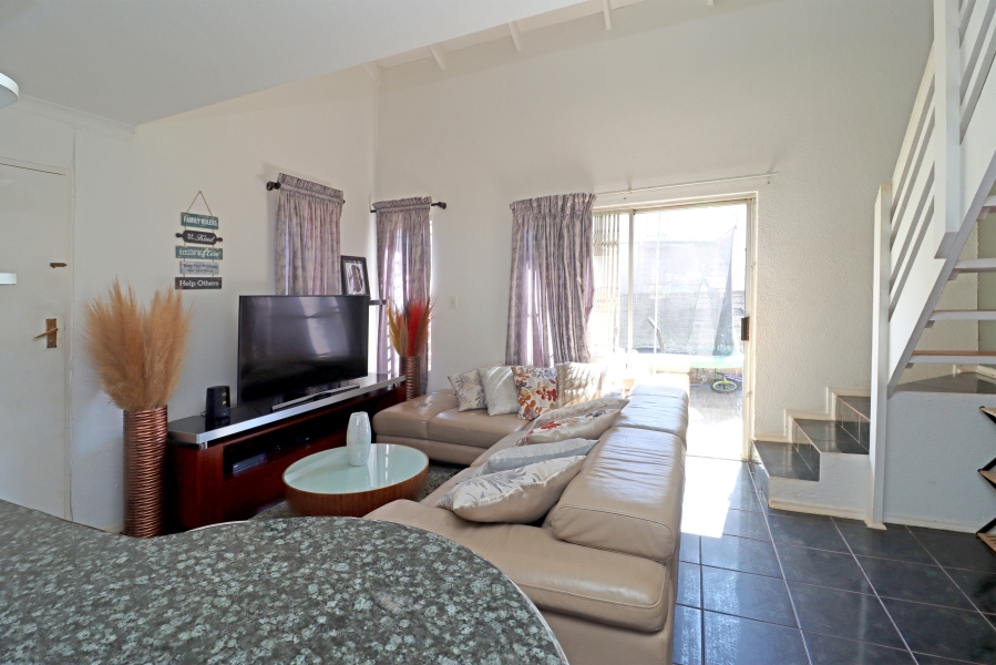 3 Bedroom Property for Sale in Weltevreden Park Gauteng