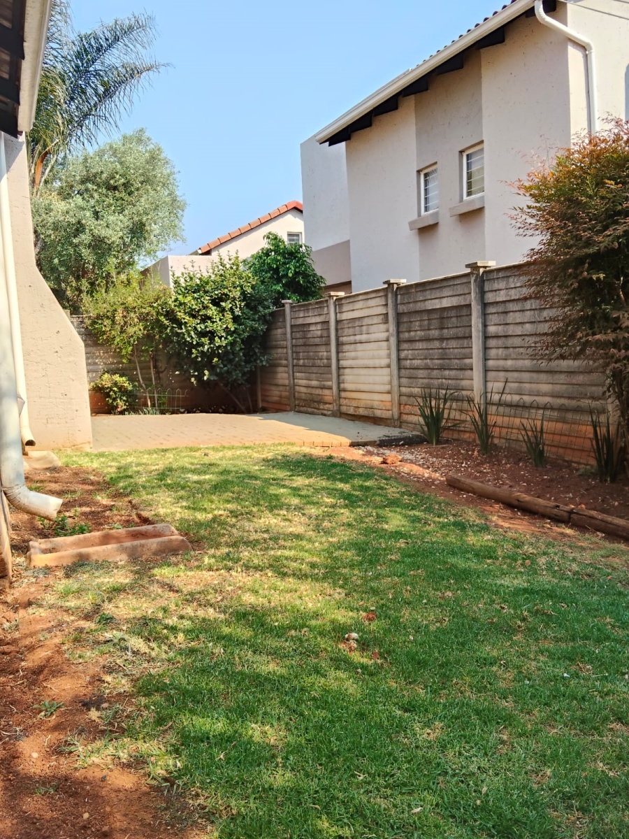 3 Bedroom Property for Sale in Weltevreden Park Gauteng
