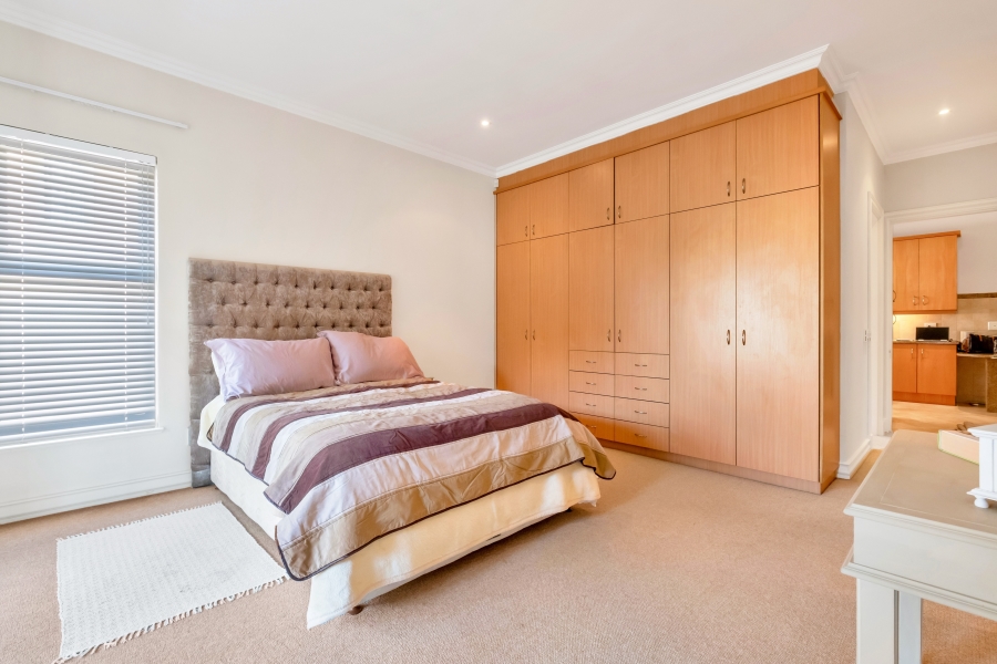 2 Bedroom Property for Sale in Dunkeld West Gauteng
