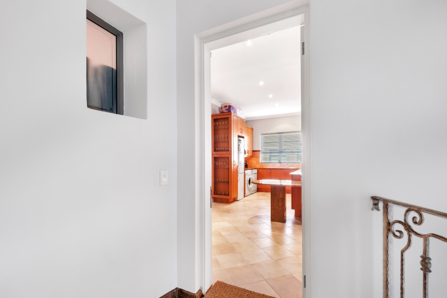 2 Bedroom Property for Sale in Dunkeld West Gauteng