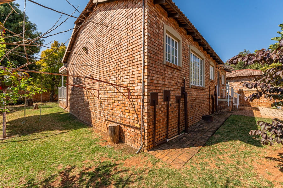 3 Bedroom Property for Sale in Honeydew Gauteng