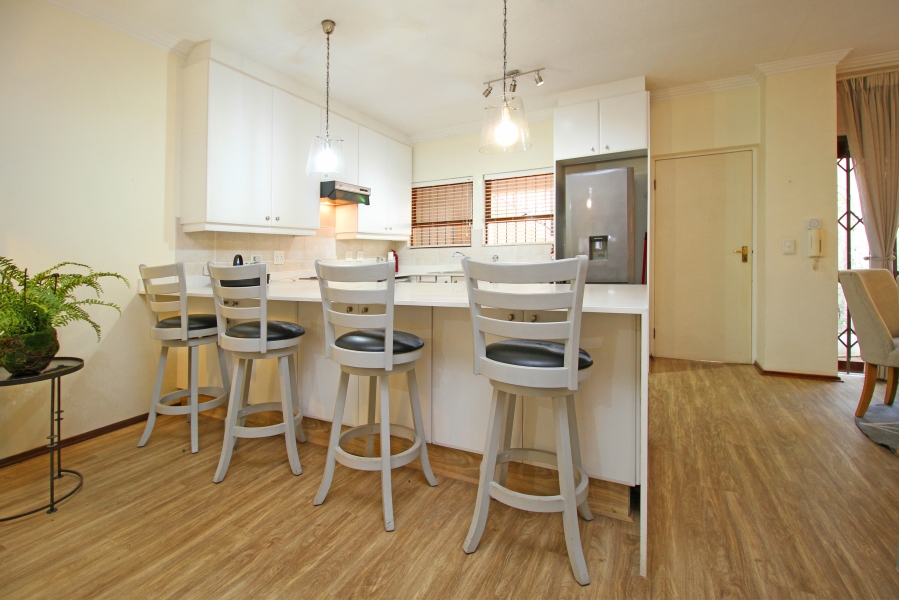 2 Bedroom Property for Sale in Waverley Gauteng
