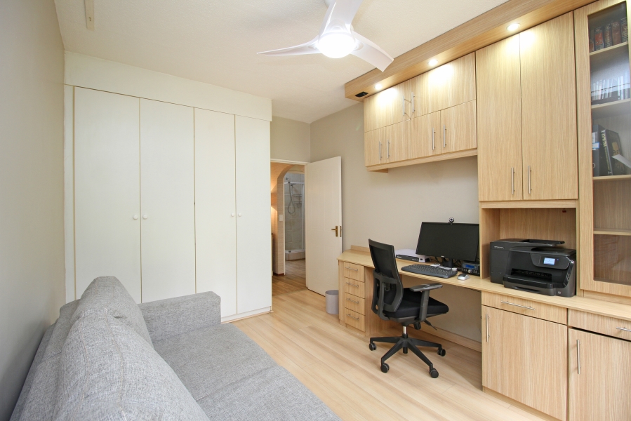 2 Bedroom Property for Sale in Waverley Gauteng