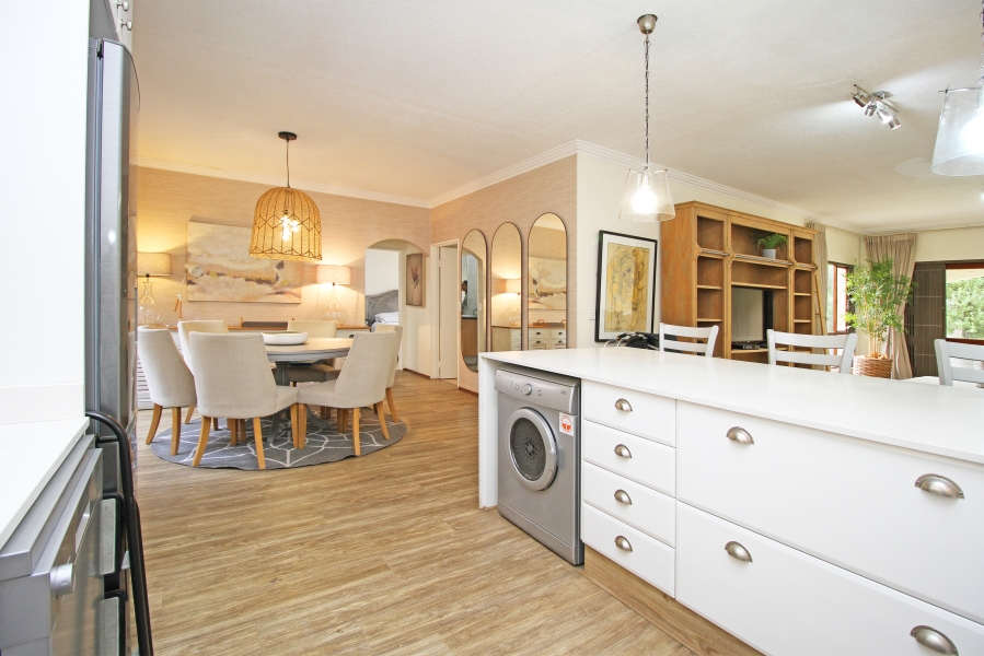 2 Bedroom Property for Sale in Waverley Gauteng